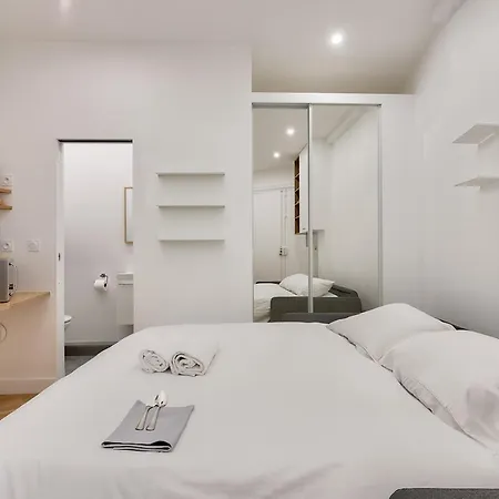 Urban Flat 165 - Near Champs Elysees * Paris